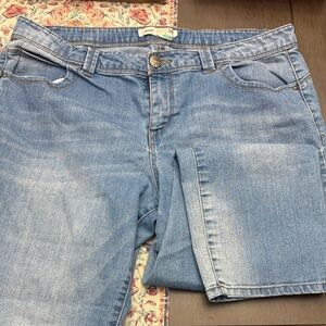 Route 66 Women's Light Blue Boyfriend Jeans